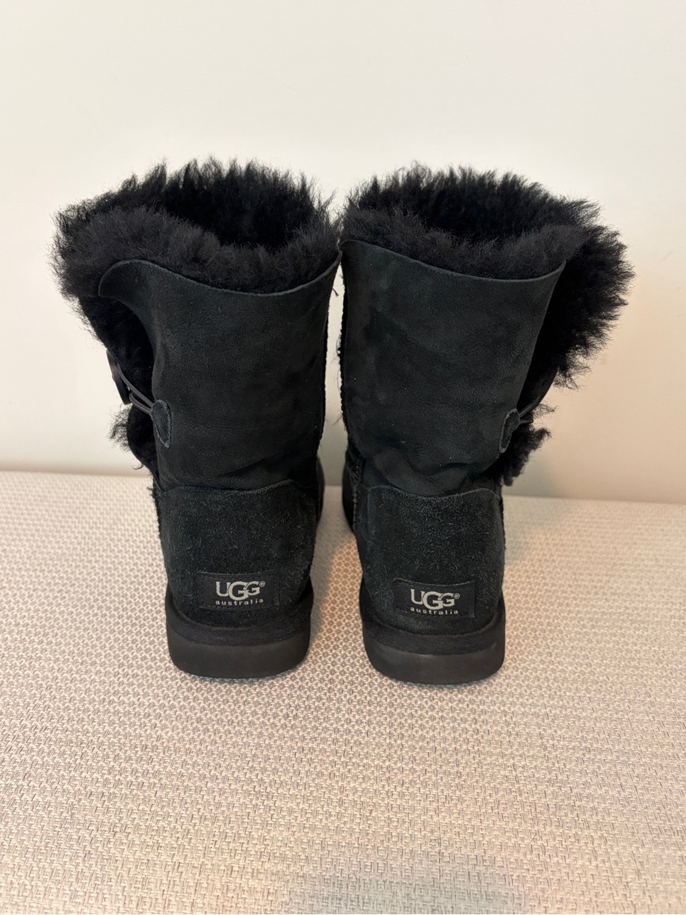UGG Australia Bailey Button II Black Suede Boots Size 8